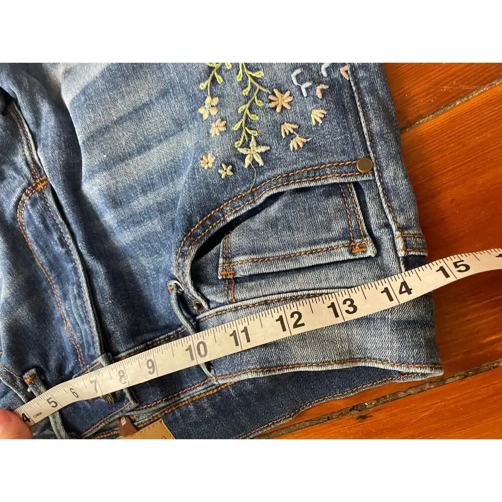 Driftwood Kelly Classic Fit Embroidered Floral Bootcut Jeans Womens 27 - Picture 12 of 14